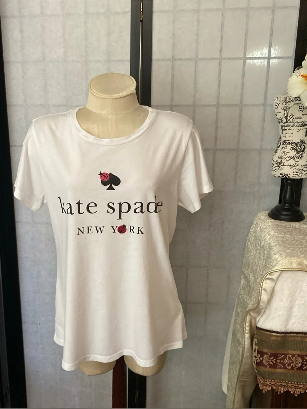 KATE SPADE Wom L Ladybug Patch Logo Crew-Neck T-Shirt Top